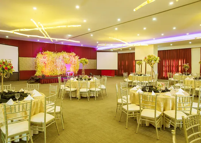 Golden Prince Hotel&Suites